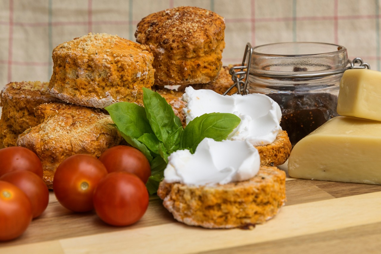 Cheese and sundried tomato scones